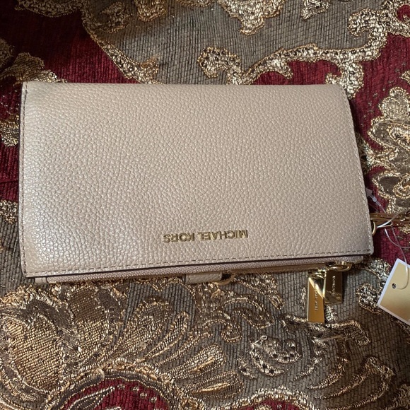 Michael Kors purse/wallet set - Picture 5 of 5